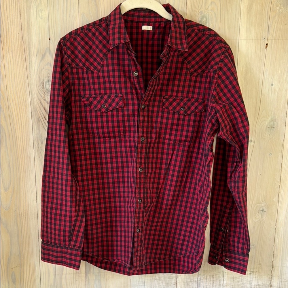 GU Uniqlo Cowboy shirt  size M